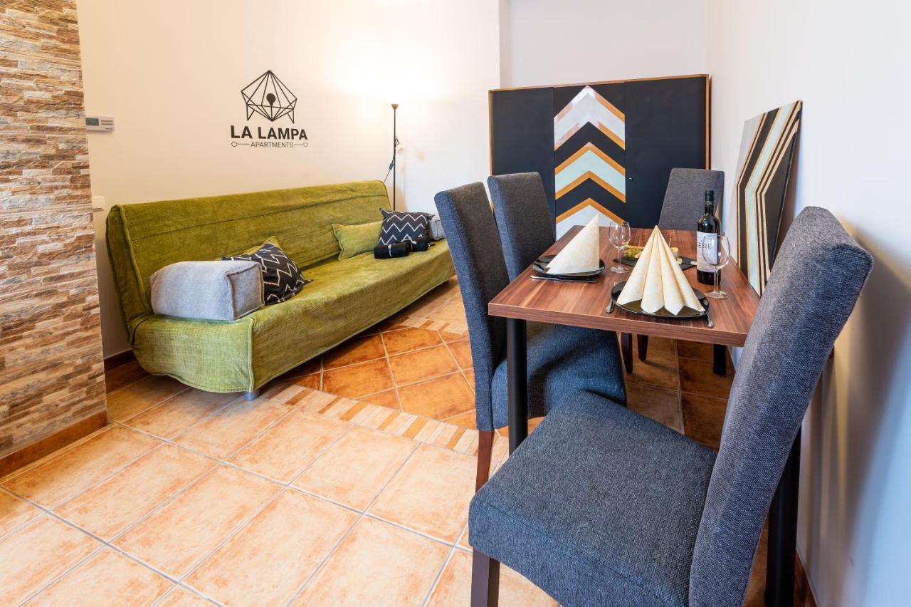 La Lampa Apartments Debrecen Luaran gambar