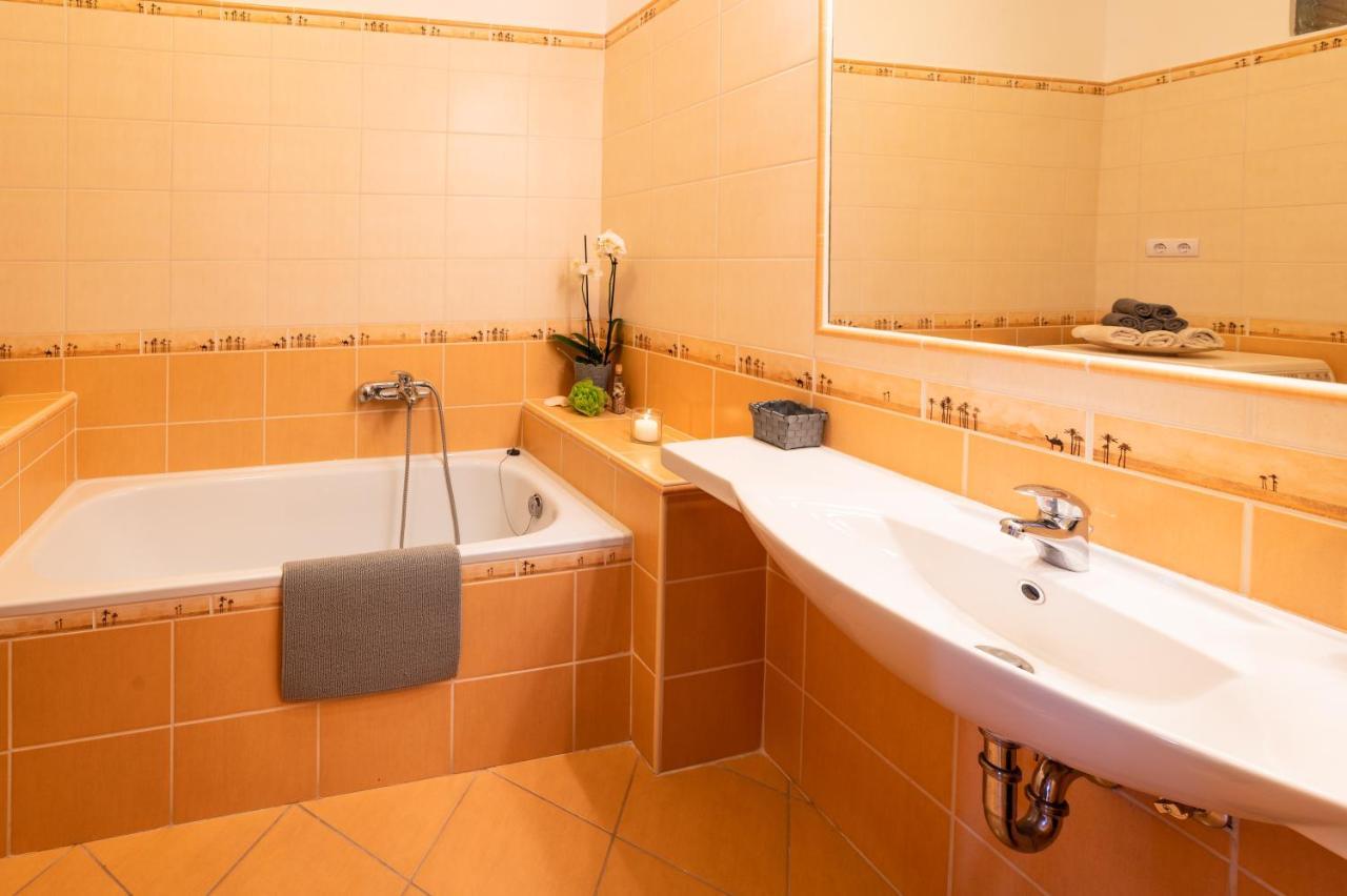 La Lampa Apartments Debrecen Luaran gambar
