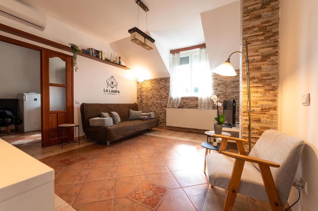 La Lampa Apartments Debrecen Luaran gambar